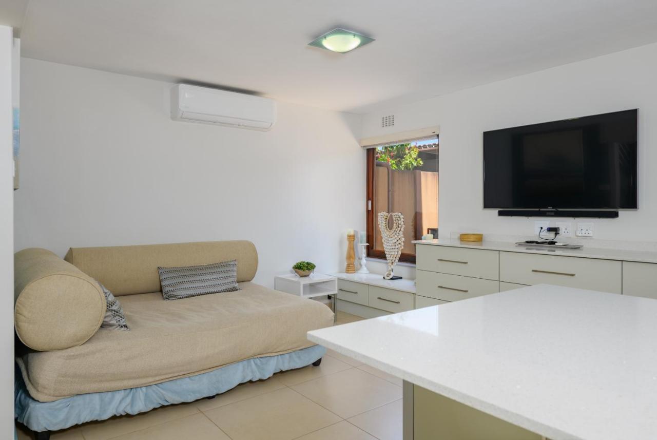 Villa 2811 Luxurious And Modern At Upmarket Golf And Estate Southbroom