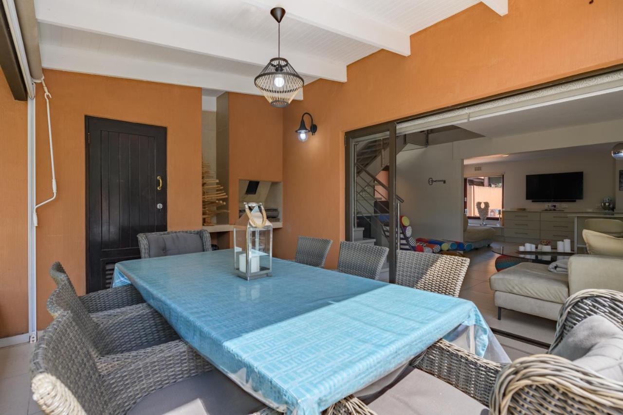 2811 Luxurious And Modern At Upmarket Golf And Estate